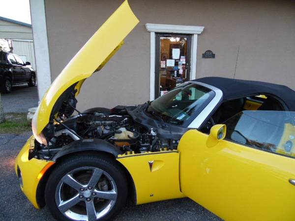 2007 Pontiac Solstice GXP - cars & trucks - by dealer - vehicle... for sale in Picayune, AL – photo 12