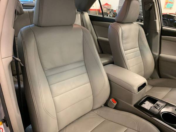 2016 Toyota Camry XLE 82000 MILES 3000 under book for sale in Longmont, CO – photo 16