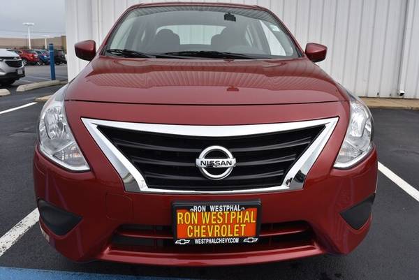 2019 *Nissan* *Versa* 1.6 S+ sedan Cayenne Red Metallic for sale in Oswego, IL – photo 7