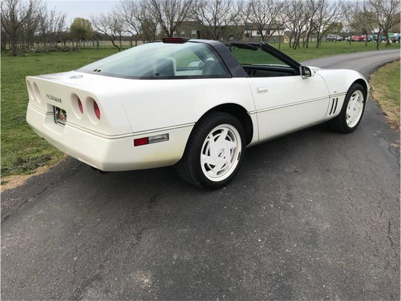 1988 Chevrolet Corvette for sale in Fredericksburg, TX – photo 26
