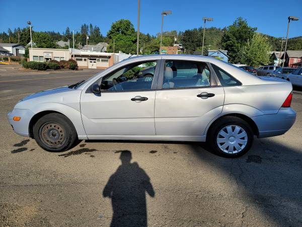 2004 Ford Focus (Clean Title - 140k Miles) - - by for sale in Roseburg, OR – photo 2