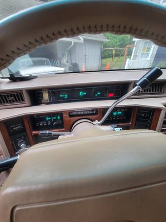 1991 Cadillac Fleetwood for sale in Florence, OR – photo 8