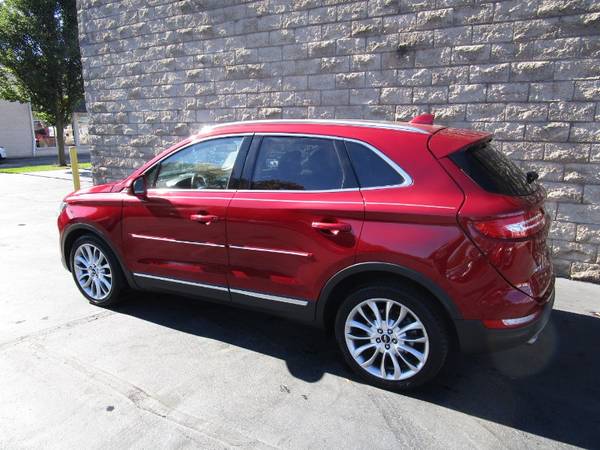 2017 Lincoln MKC Reserve FWD - - by dealer - vehicle for sale in Hales Corners, WI – photo 3