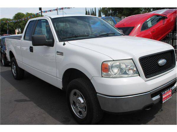 2006 Ford F150 Super Cab XLT Pickup 4D 5 1/2 ft - FREE FULL TANK OF... for sale in Modesto, CA – photo 2