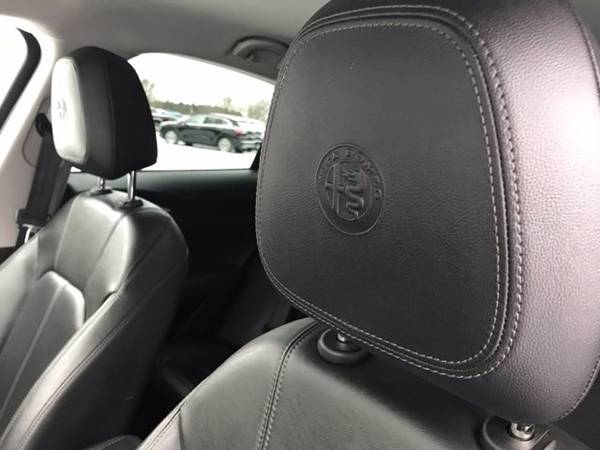 2018 Alfa Romeo Stelvio Base suv Gray - - by dealer for sale in Mendon, MA – photo 17