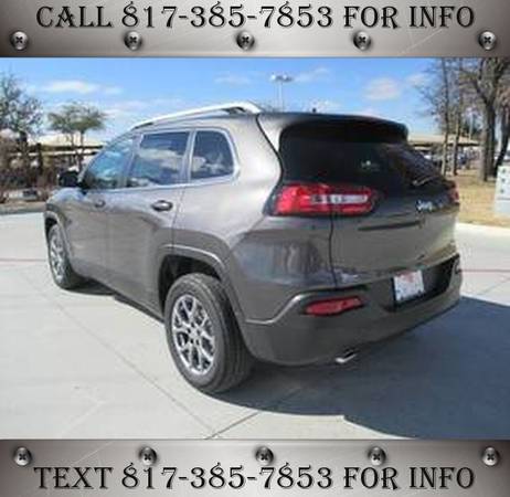 2018 Jeep Cherokee Latitude Plus - Ask About Our Special Pricing! for sale in Granbury, TX – photo 5