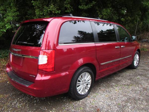 2012 Chrysler Town & Country Limited for sale in Shoreline, WA – photo 3