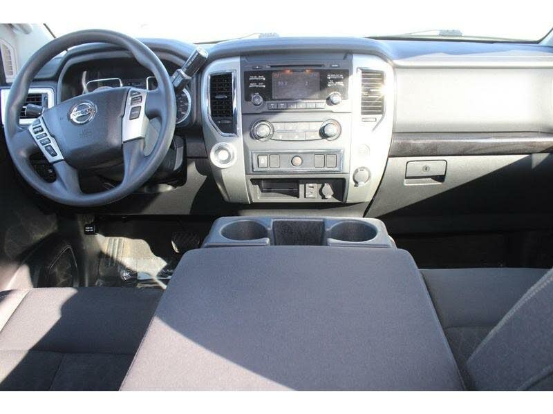 2018 Nissan Titan SV Crew Cab RWD for sale in Ellisville, MO – photo 5