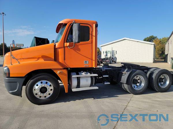 2007 Freightliner Century Class ST - - by dealer for sale in Other, MO – photo 2