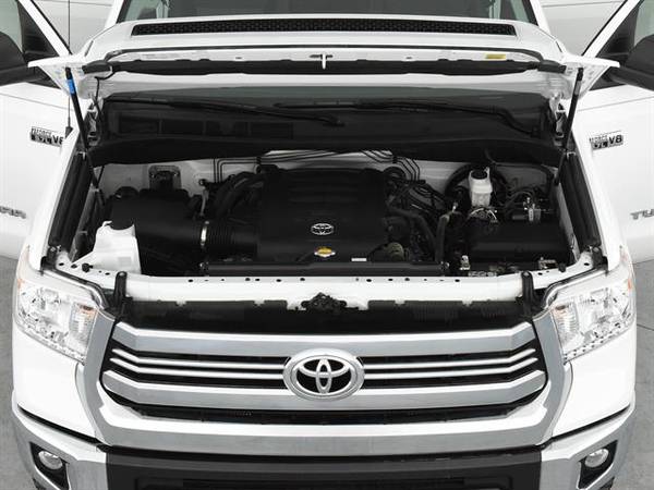 2017 Toyota Tundra CrewMax SR5 Pickup 4D 5 1/2 ft pickup White - for sale in Phoenix, AZ – photo 4