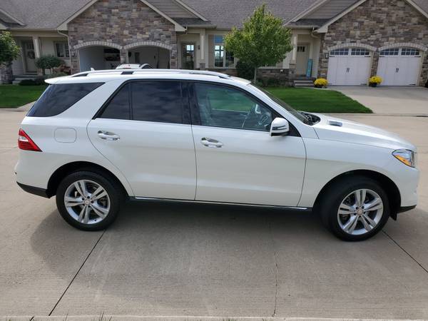 Mercedes Benz ML 350 AWD 20,000 miles for sale in North Liberty, IA – photo 2