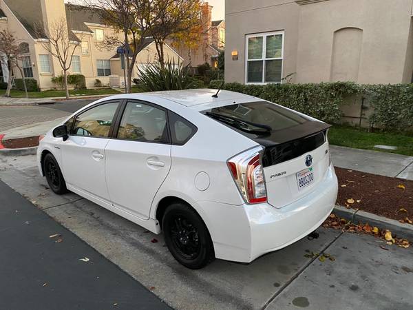 2014 Toyota Prius pkg two for sale in Los Altos, CA – photo 2