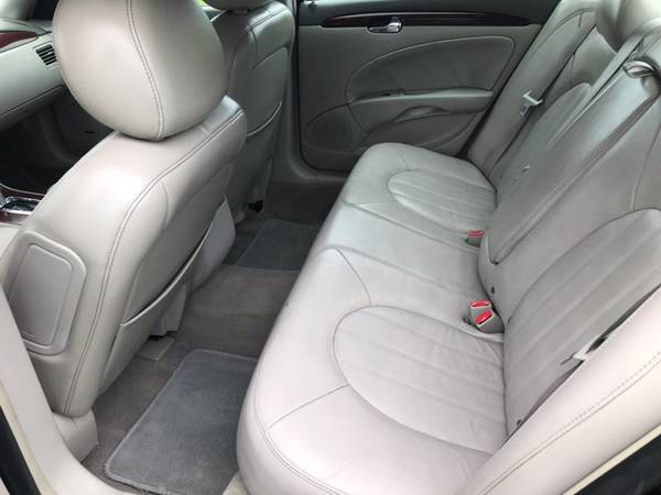 2010 Buick Lucerne CXL for sale in Shippensburg, PA – photo 10
