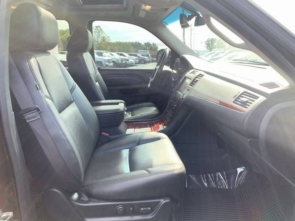 2013 Cadillac Escalade Premium AWD Navi Tv/DVD Sunroof Cln Carfax We F for sale in Canton, WV – photo 17