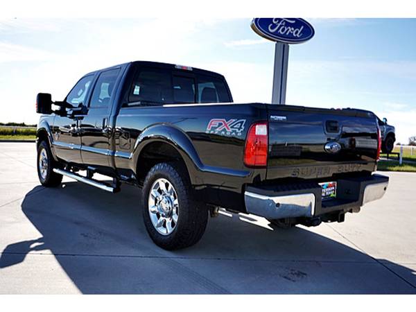 2016 Ford F-250 Super Duty Lariat - cars & trucks - by dealer -... for sale in Bowie, TX – photo 3