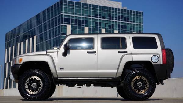 2008 HUMMER H3 Lifted 4WD SUV Custom Wheels Look Inside - cars for sale in Austin, TX – photo 10