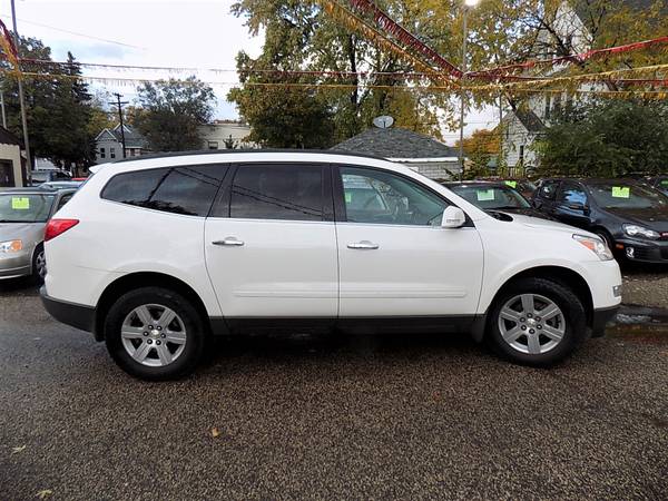 2011 Chevy Traverse 2LT AWD (#7394) for sale in Minneapolis, MN – photo 4
