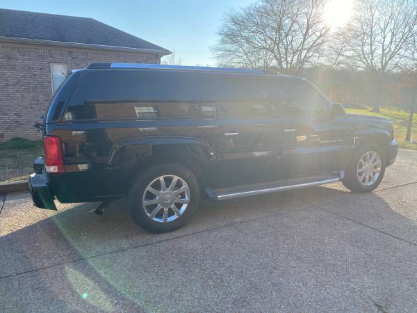 Cadillac Escalade - cars & trucks - by owner - vehicle automotive sale for sale in Cottontown, TN – photo 3