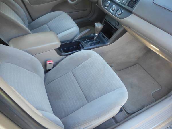 2006 Toyota Camry clean all power 4 cyl runs perfect cold air new for sale in Hallandale, FL – photo 17