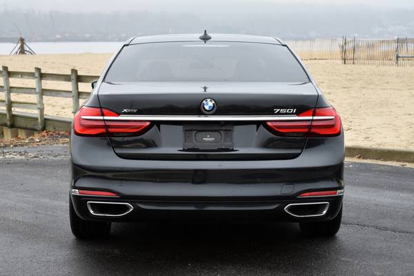 2018 BMW 750i xDrive - - by dealer - vehicle for sale in Great Neck, NY – photo 4