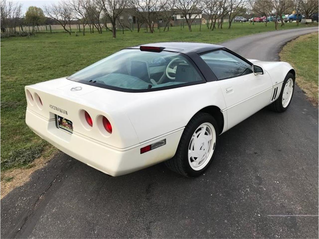 1988 Chevrolet Corvette for sale in Fredericksburg, TX – photo 29