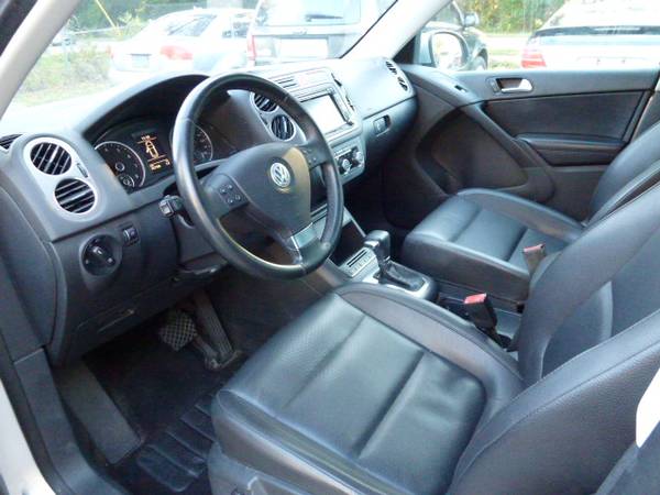 2010 VW TIGUAN '''''WOLFSBURG'''' - cars & trucks - by dealer -... for sale in Charleston, SC – photo 8