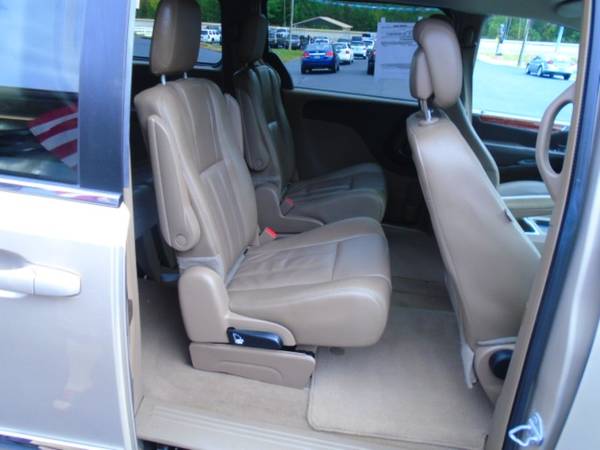 2015 Chrysler Town Country Touring for sale in Morgantown, KY – photo 17