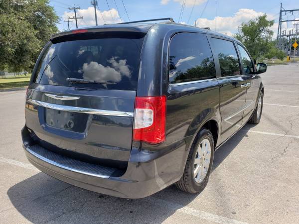 2014 CHRYSLER TOWN AND COUNTRY TOURING $1500 DOWN WAC for sale in San Antonio, TX – photo 6
