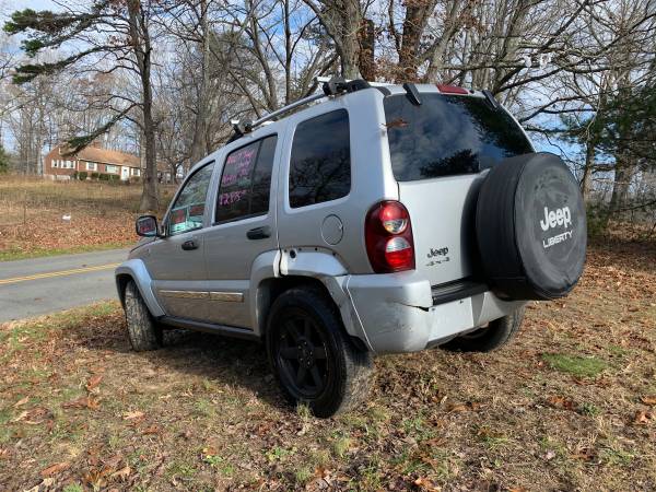2007 Jeep Liberty 4x4 - cars & trucks - by owner - vehicle... for sale in Glade Hill, VA – photo 8