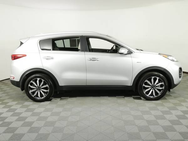 2017 Kia Sportage - cars & trucks - by dealer - vehicle automotive... for sale in Inver Grove Heights, MN – photo 10