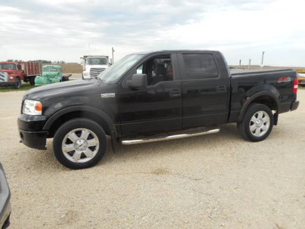 2007 Ford F150 4x4 Super Crew Short Box LOW MILES for sale in Eyota, MN – photo 2