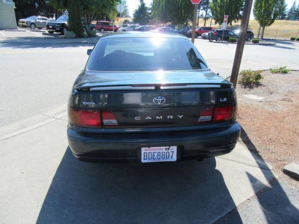 1995 Toyota Camry LE 4dr Sedan - Down Pymts Starting at $499 - cars... for sale in Marysville, WA – photo 4