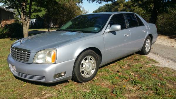 05 Cadillac DeVille sedan for sale in Kimberling City, MO