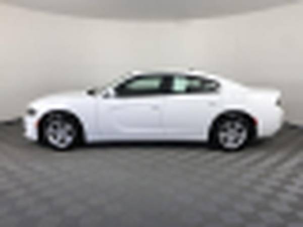 2019 Dodge Charger SXT - EASY FINANCING! - cars & trucks - by dealer... for sale in Portland, OR – photo 4