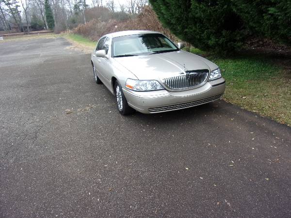 2009 Lincoln Town Car Signature Limited - Great Car Fax, - cars & for sale in Canton, GA – photo 7