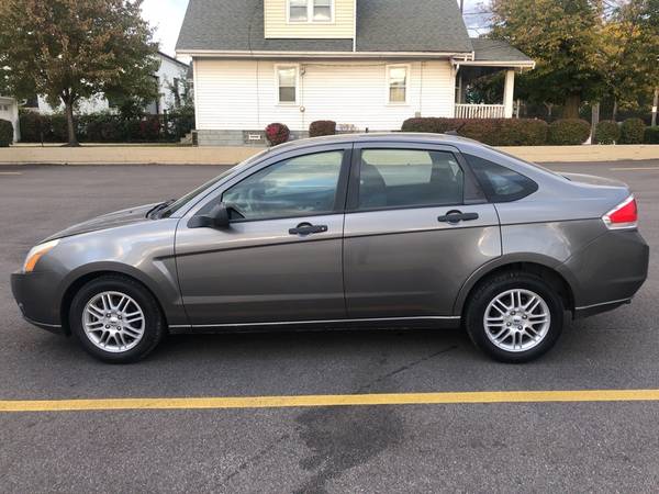 2009 Ford Focus ONLY 35K MILES for sale in Cleveland, OH – photo 2