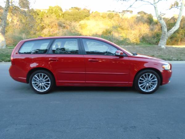 2010 VOLVO V50 2 4i WAGON - - by dealer - vehicle for sale in Ventura, CA – photo 3