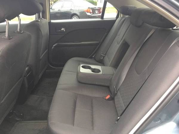 2012 Ford Fusion SE 4dr Sedan - cars & trucks - by dealer - vehicle... for sale in Watertown, WI – photo 18