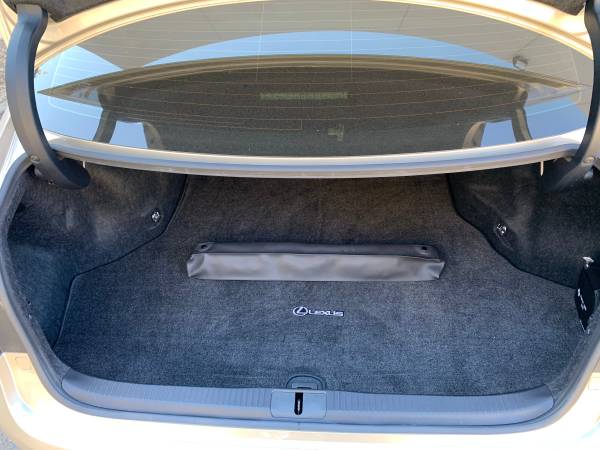 2016 Lexus ES350 With Only 14,000 Miles - Blind Spot (1 Owner) ES 350 for sale in Walnut Creek, CA – photo 10