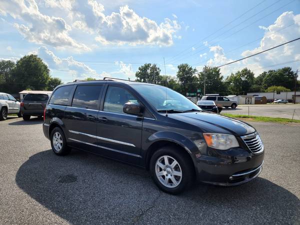2013 CHRYSLER TOWN & COUNTRY TOURING - - by dealer for sale in Kannapolis, NC