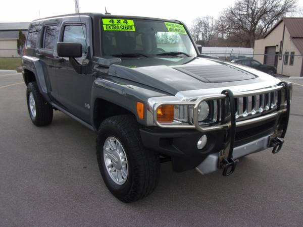 2009 HUMMER H3 Base 4x4 4dr SUV - cars & trucks - by dealer -... for sale in Waukesha, WI – photo 3