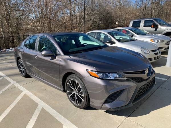 2020 Toyota Camry SE for sale in Simpsonville, SC – photo 2