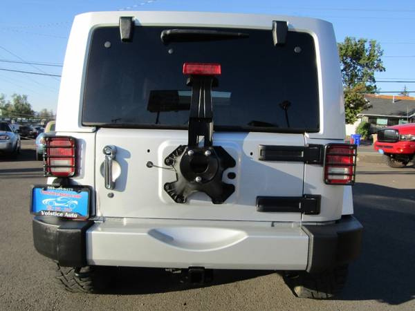 2012 Jeep Wrangler Unlimited 4X4 4dr Sahara SILVER 2 OWNER HARDTOP for sale in Milwaukie, OR – photo 8