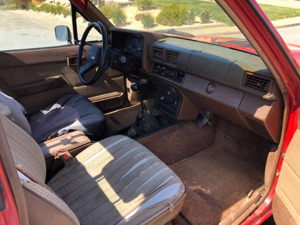 1986 Toyota pickup reg cab 4x4 EFI 4cyl 5spd all original low miles for sale in South San Francisco, CA – photo 14
