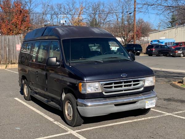 2000 Ford E150 wheelchair van - cars & trucks - by owner - vehicle... for sale in Fairfax Circle, District Of Columbia – photo 2