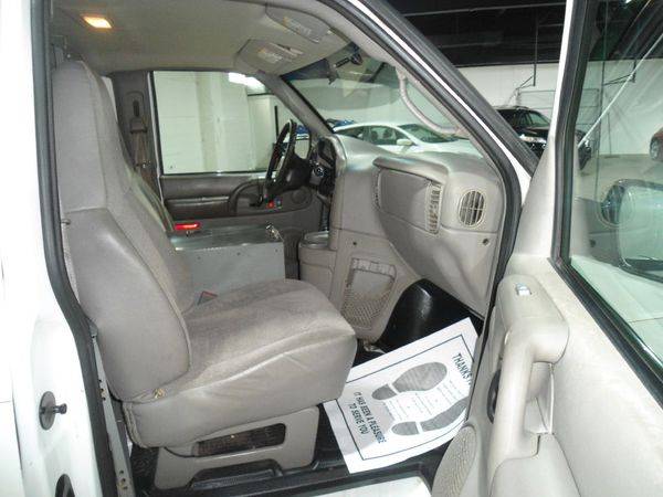2004 CHEVROLET ASTRO Work - FINANCING AVAILABLE-Indoor Showroom! for sale in PARMA, OH – photo 13