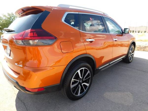 2019 Nissan Rogue SL hatchback Monarch Orange Metallic for sale in El Paso, TX – photo 11