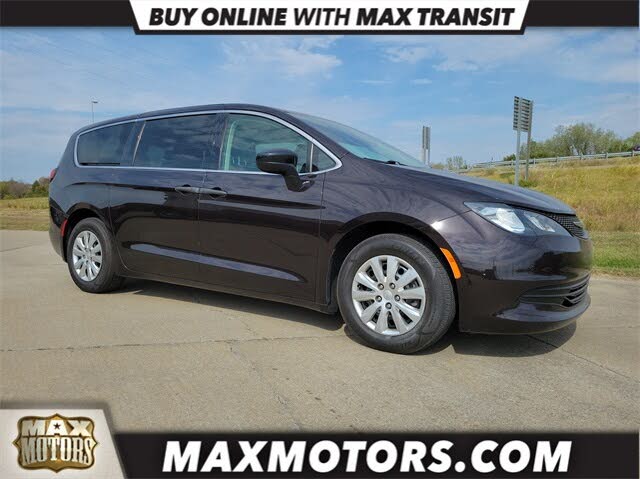 2018 Chrysler Pacifica L FWD for sale in Nevada, MO