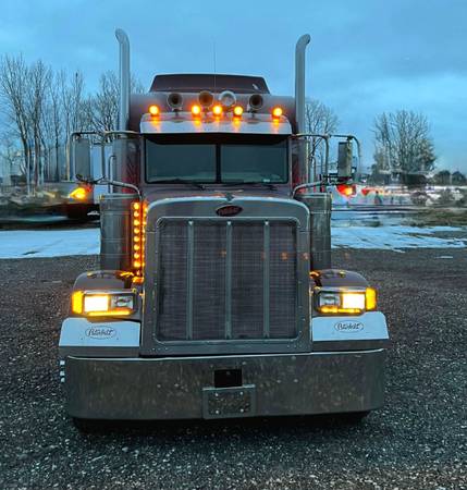 2005 Peterbilt 379/Cat C15 (550hp) 18 Speed Trans for sale in Zion, IL – photo 3
