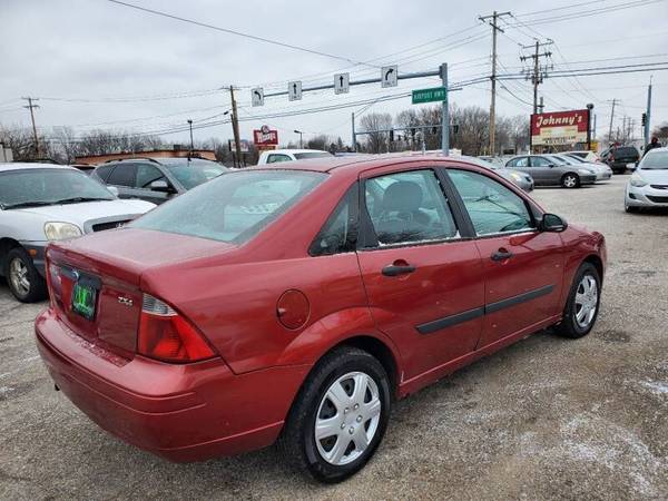 2005 FORD FOCUS ZX4 LOW MILES - - by dealer for sale in Toledo, OH – photo 4